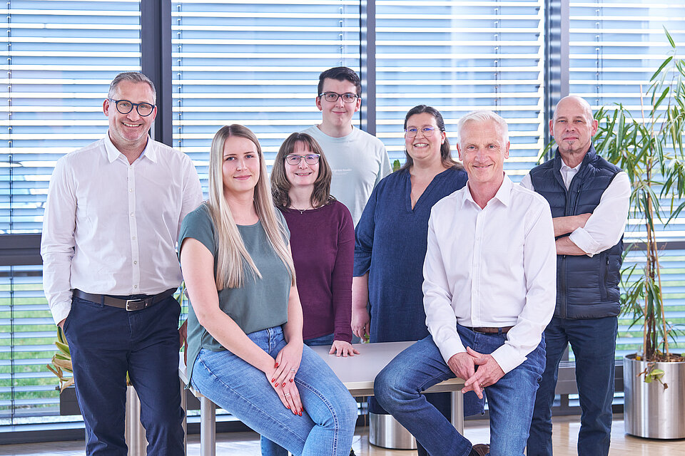 Teamfoto Vertrieb heinrichs drehteile